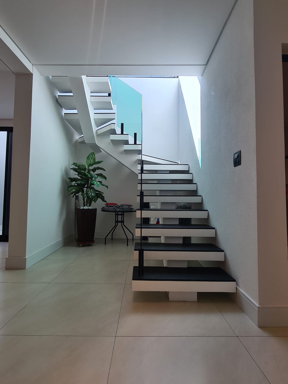 WhatsApp Image 2023-04-18 at 16.41.05 (4).jpeg